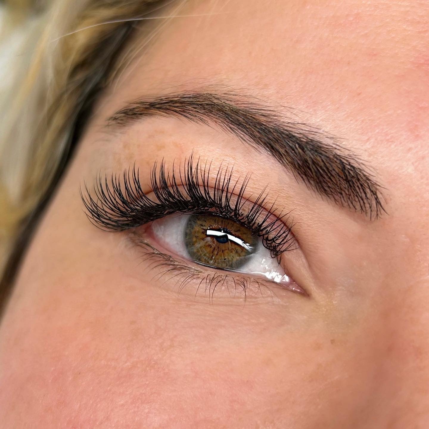 Silk eyelash shop extensions